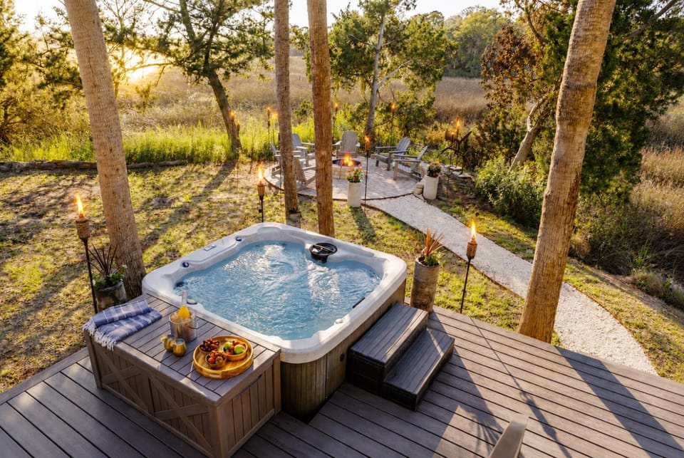 Garden, Hot Tub, View (from property/room), fireplace