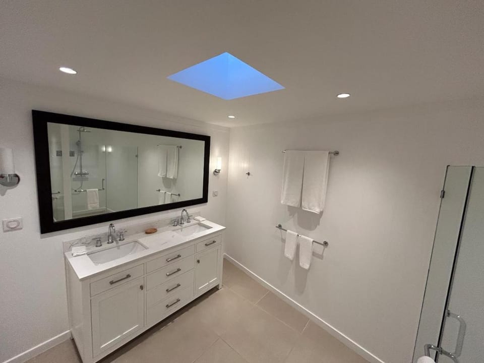 Deluxe Penthouse 2 Bedrooms in St Jean Apartment in Saint Barthélemy