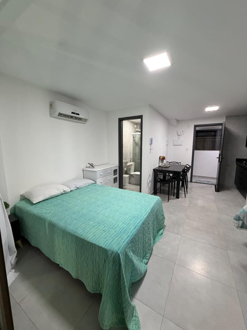 Alugo flat a 80 metros do mar Apartment in Cabedelo