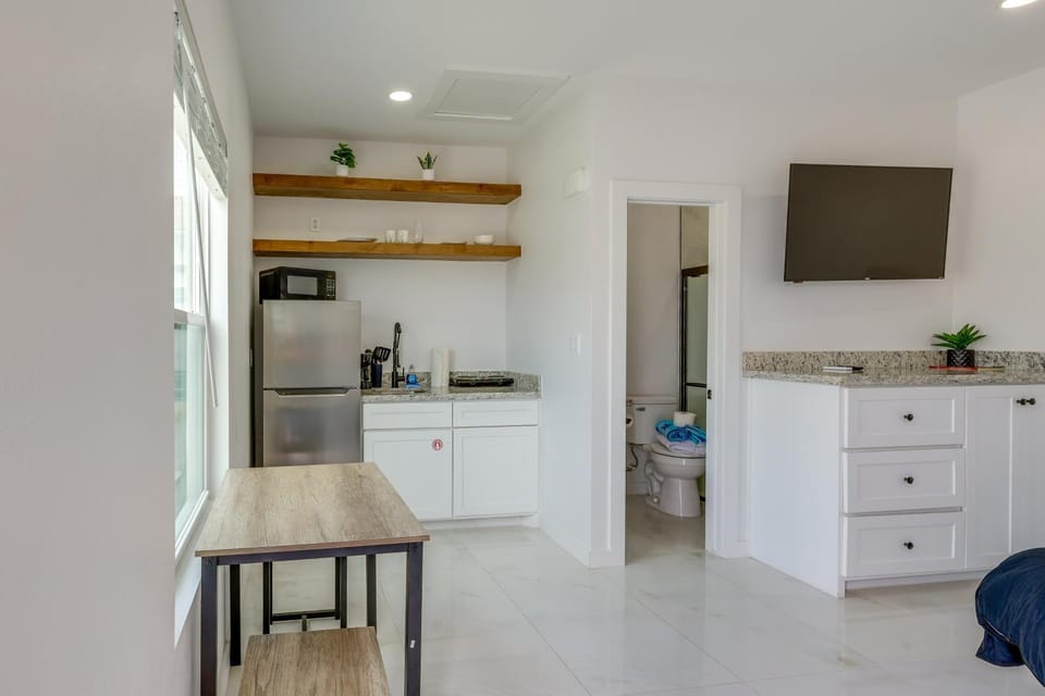 Central to Everything, Easy Beach Access! SPI Stay Apartment in South Padre Island