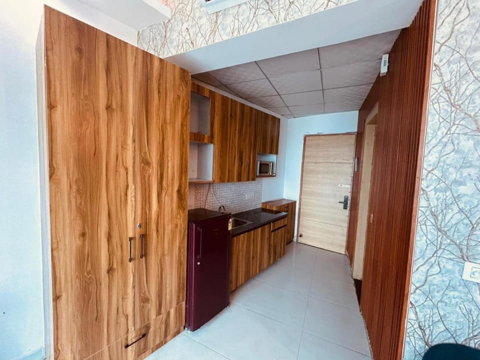 Luxury stay Bed and Breakfast in Noida