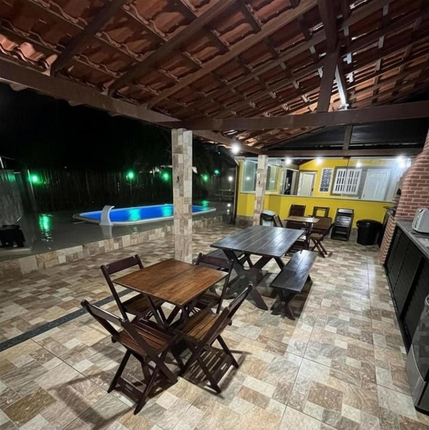 BBQ facilities, Kitchen or kitchenette, Pool view