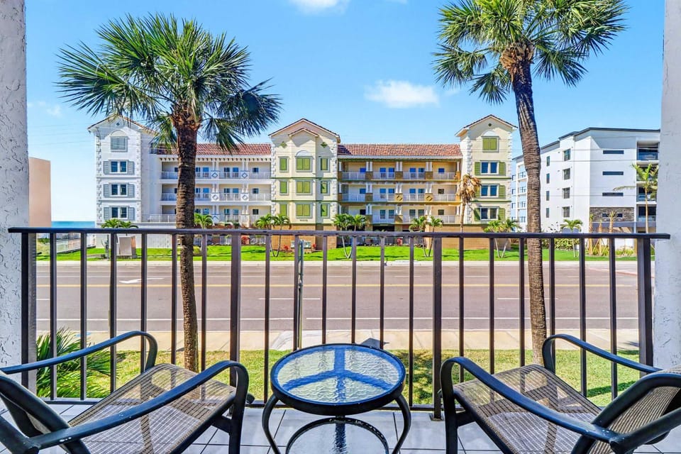 Madeira Place 205 House in Madeira Beach