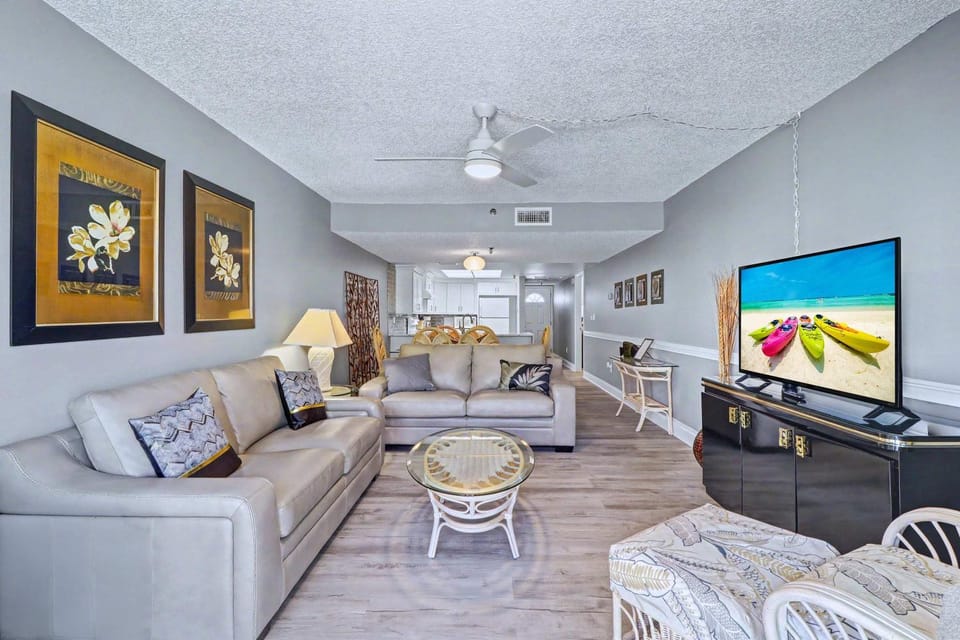Madeira Place 205 House in Madeira Beach