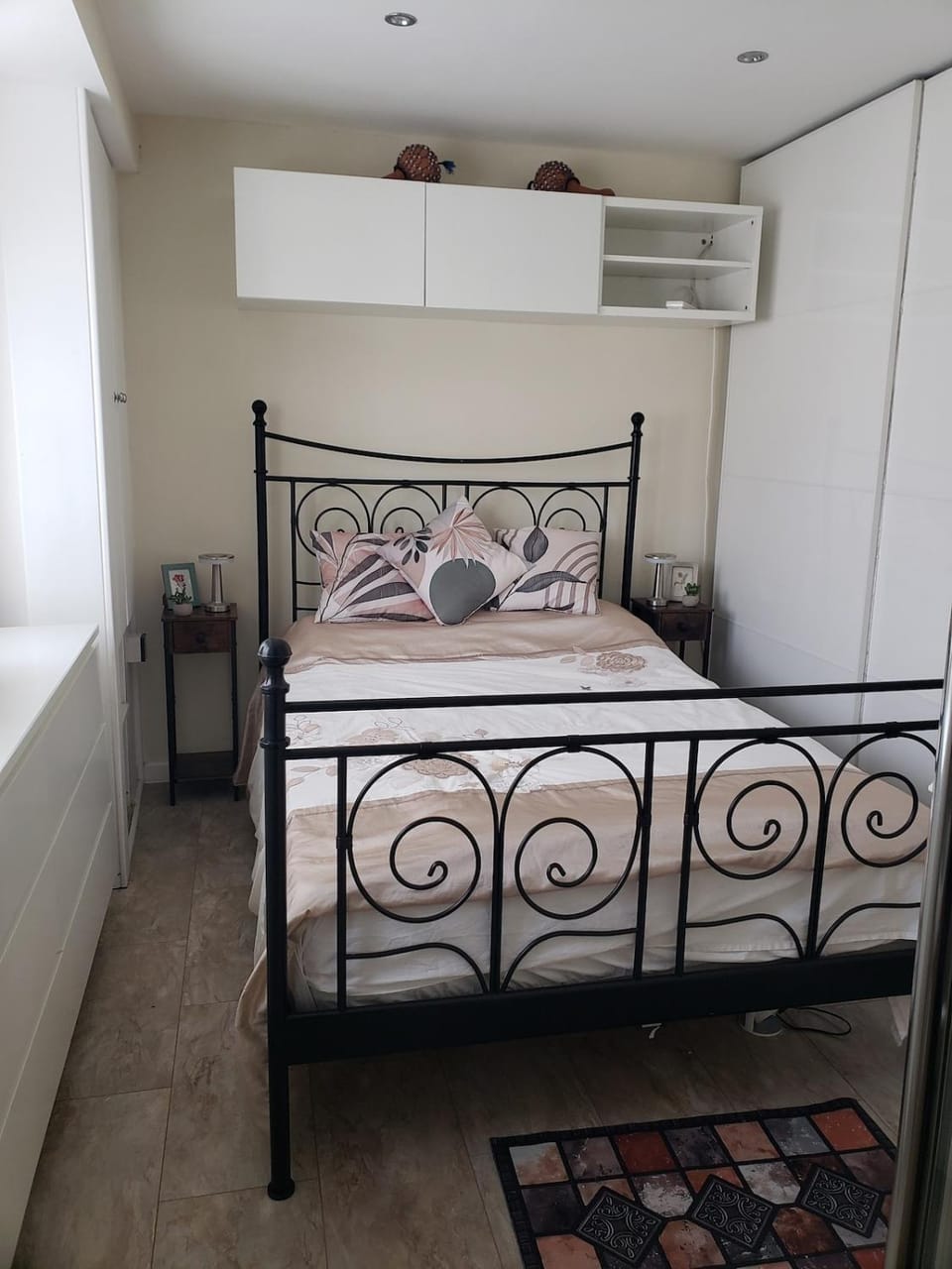 Bedroom, wardrobe