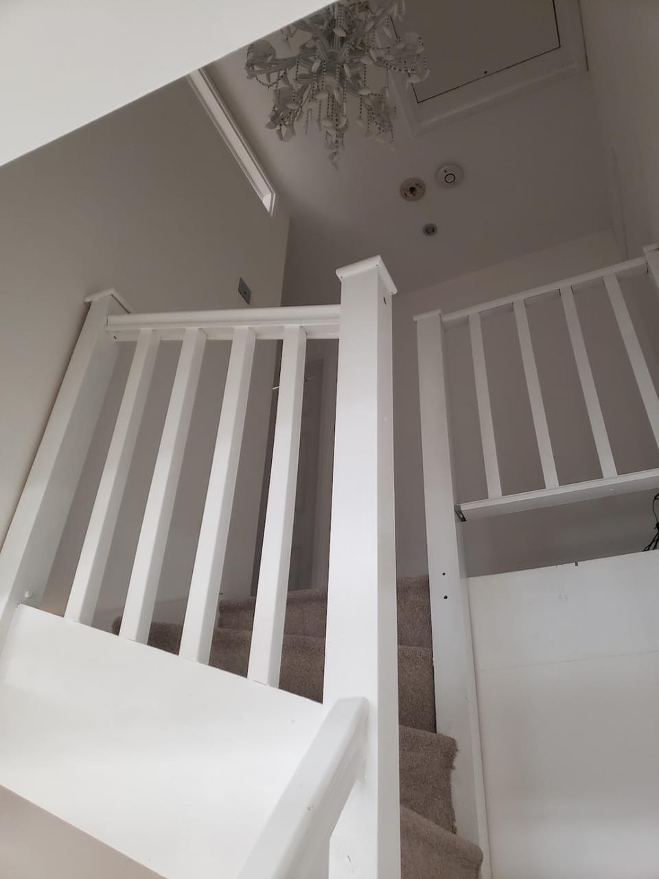 2-Bed Retreat with Private Parking & Tram Links Apartment in Croydon