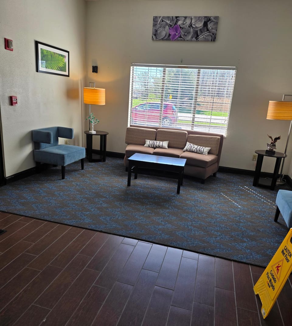 Property building, Seating area