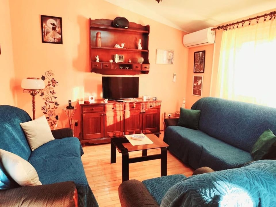 Sunshine Apartment Apartment in Dobrota