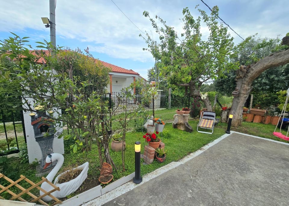 Garden, Garden view
