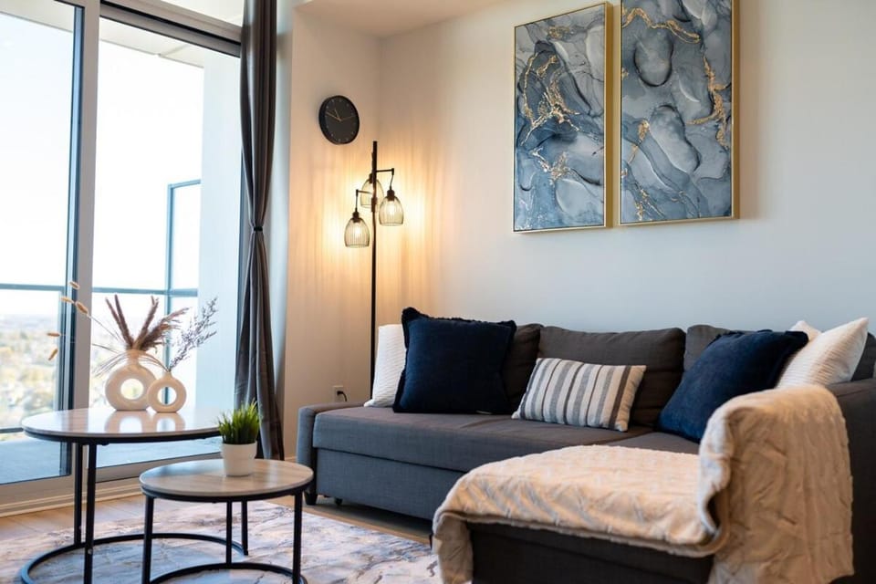 Stylish Open Concept Suite in Central KW Apartment in Waterloo