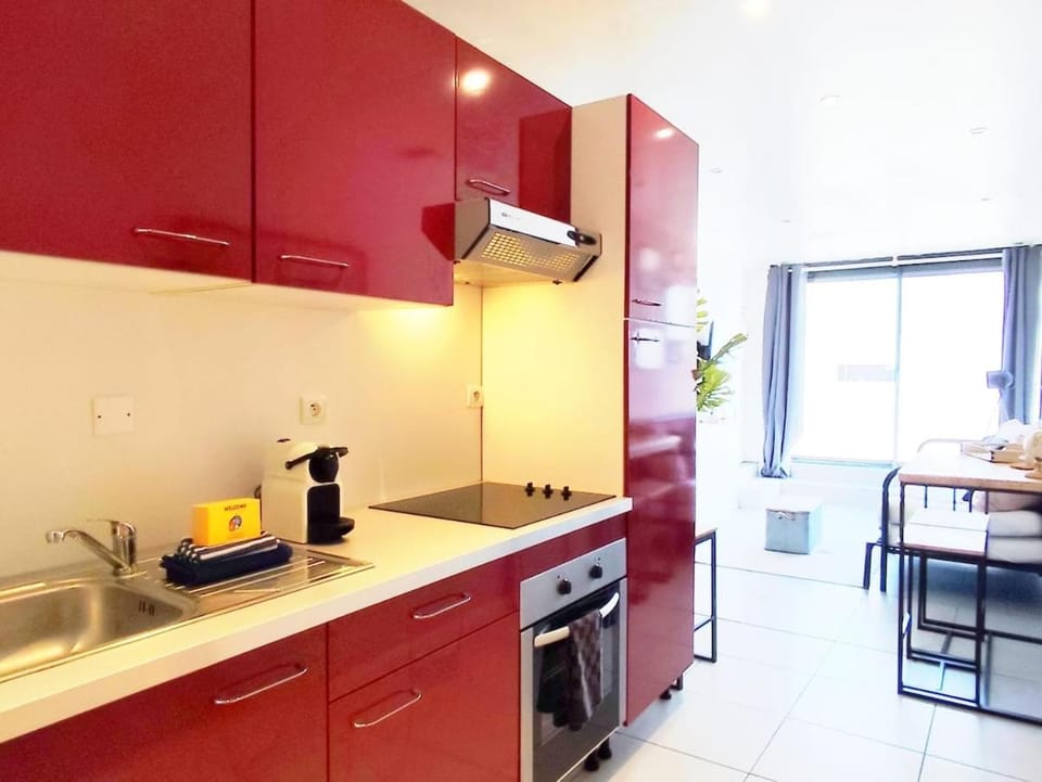 Kitchen or kitchenette, oven, stove, toaster