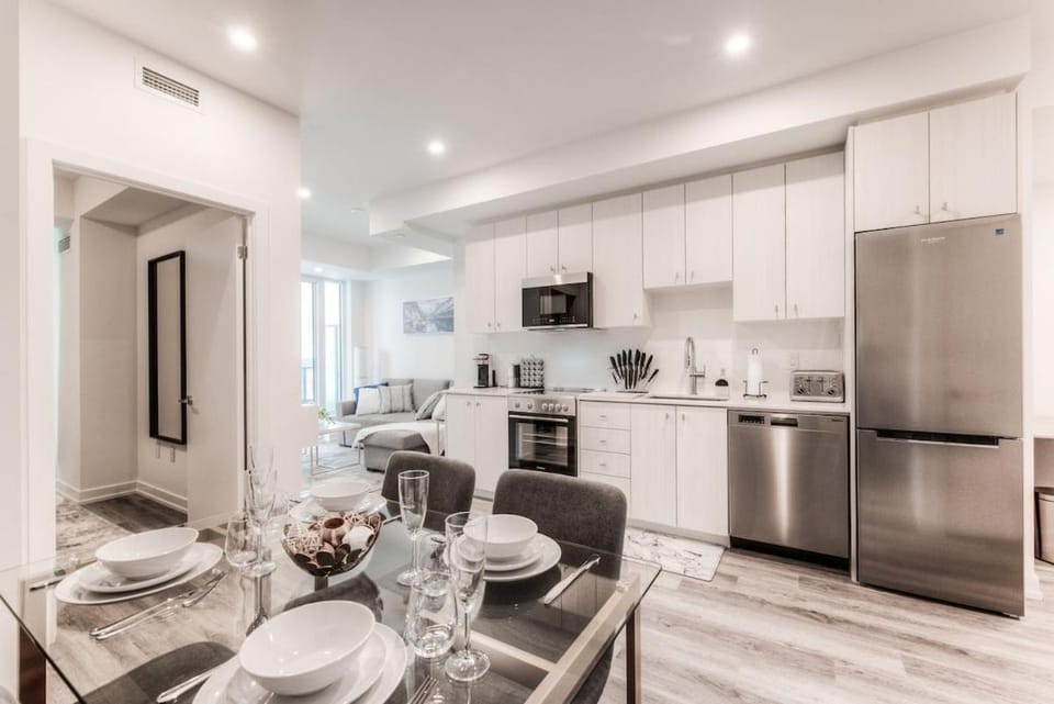 Stylish and Cozy in DT Kitchener & Uptown Waterloo Apartment in Waterloo