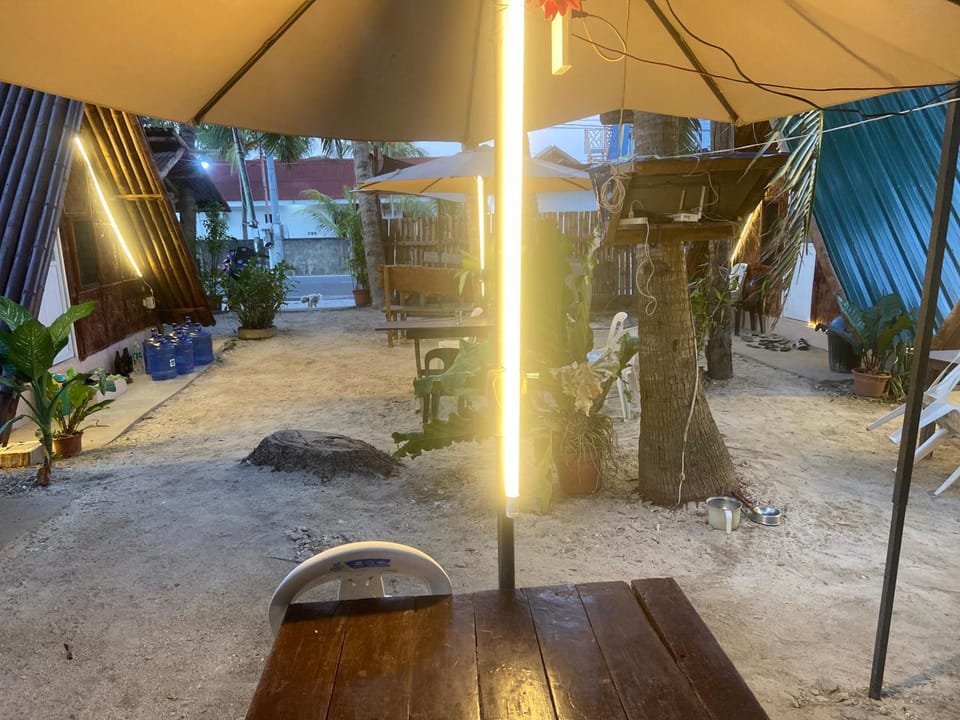 Sea Breeze Lodge Villa in Siquijor