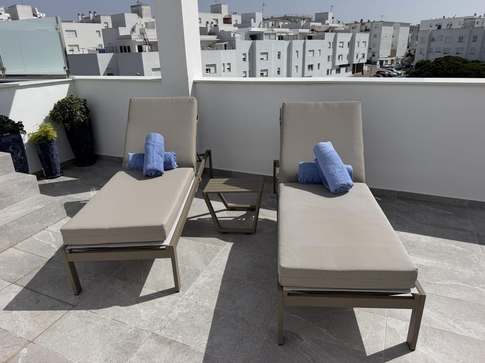 Atico Suite Vejer con piscina privada climatizada Apartment in Vejer de la Frontera
