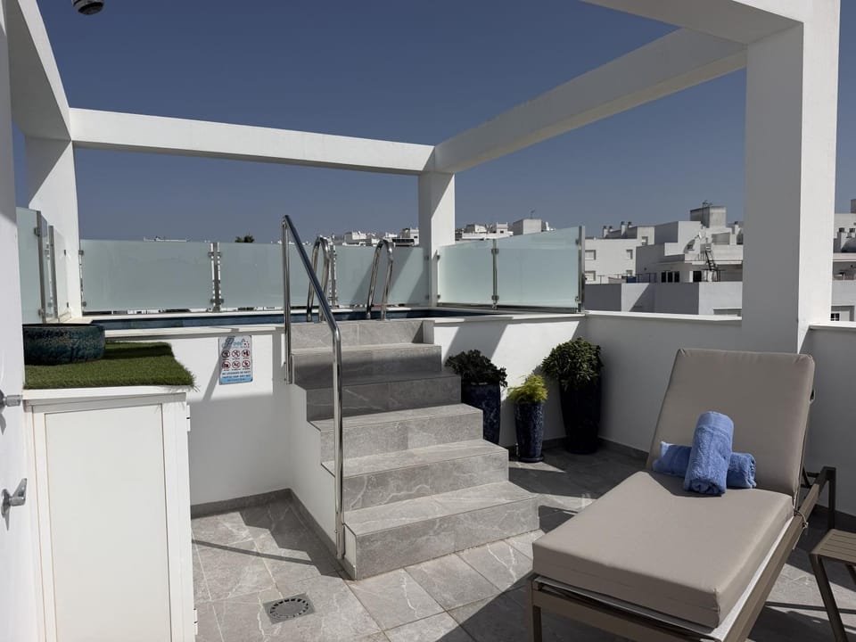 Atico Suite Vejer con piscina privada climatizada Apartment in Vejer de la Frontera