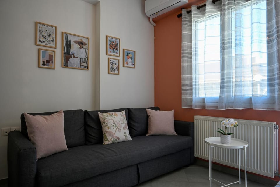 Kyma Sea Breeze Nest 30m from the sea-near town Apartment in Rethymno