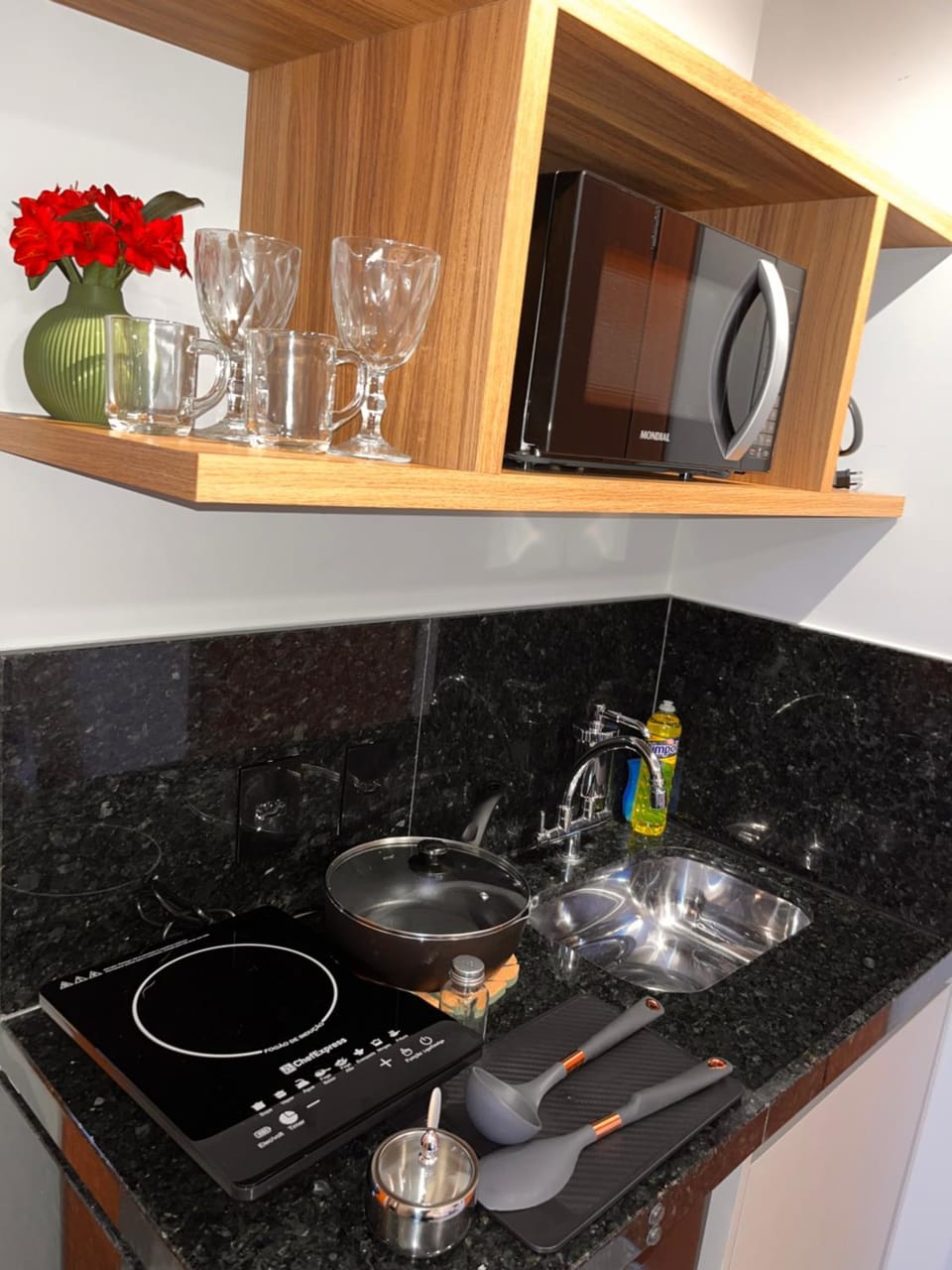 BH Suites - C10-503 Apto novo 1q, Zona Zul-Cruzeiro Apartment in Belo Horizonte