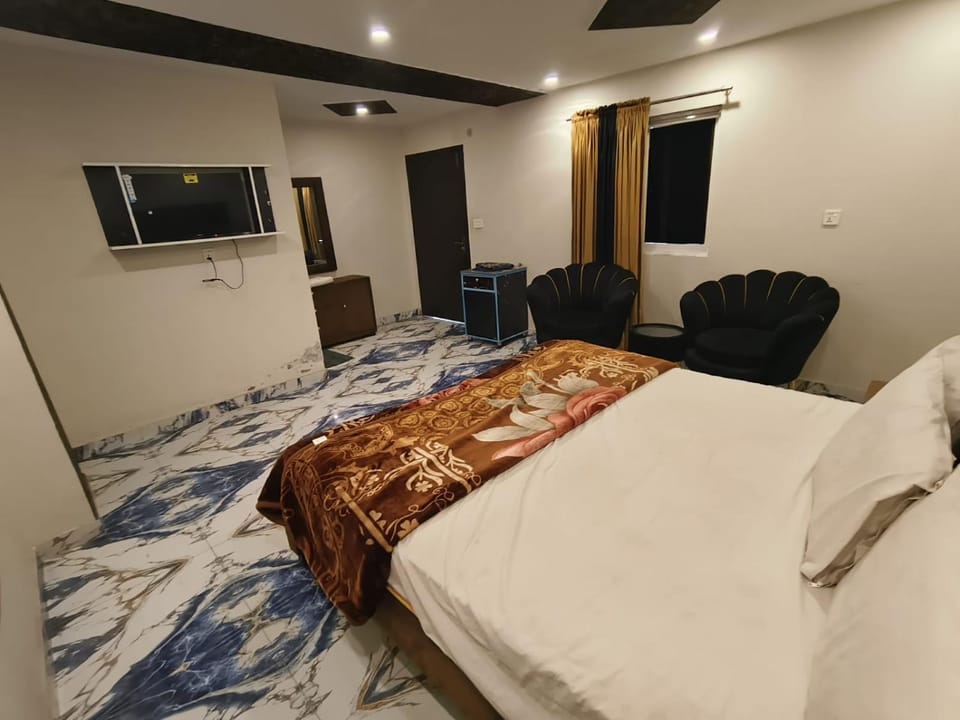 Moon Light Hotel Airport Hotel in Lahore