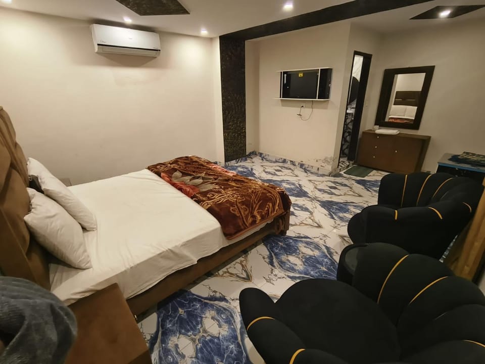 Moon Light Hotel Airport Hotel in Lahore