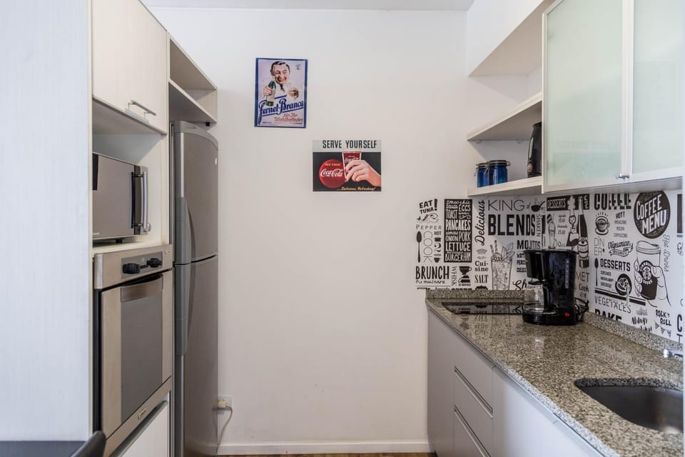Kitchen or kitchenette, oven