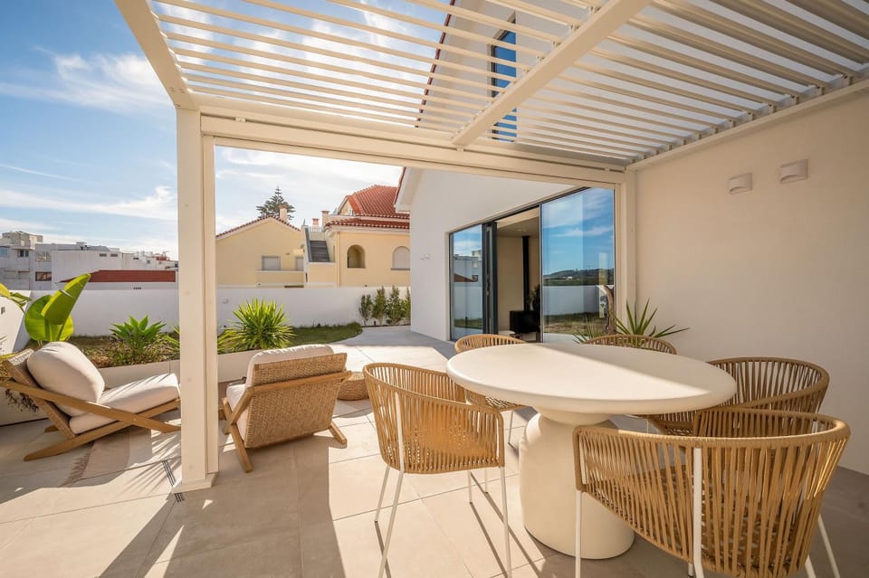 Balcony/Terrace, On site, Inner courtyard view