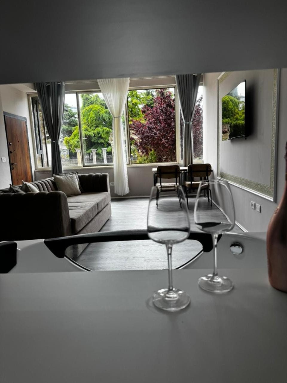 Living room, Seating area