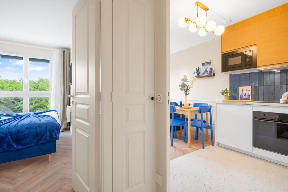 Kitchen or kitchenette, Living room, Bedroom