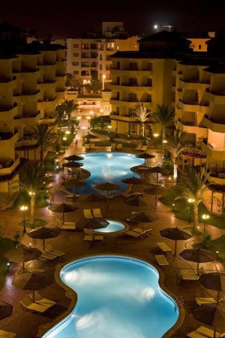 Night, Swimming pool
