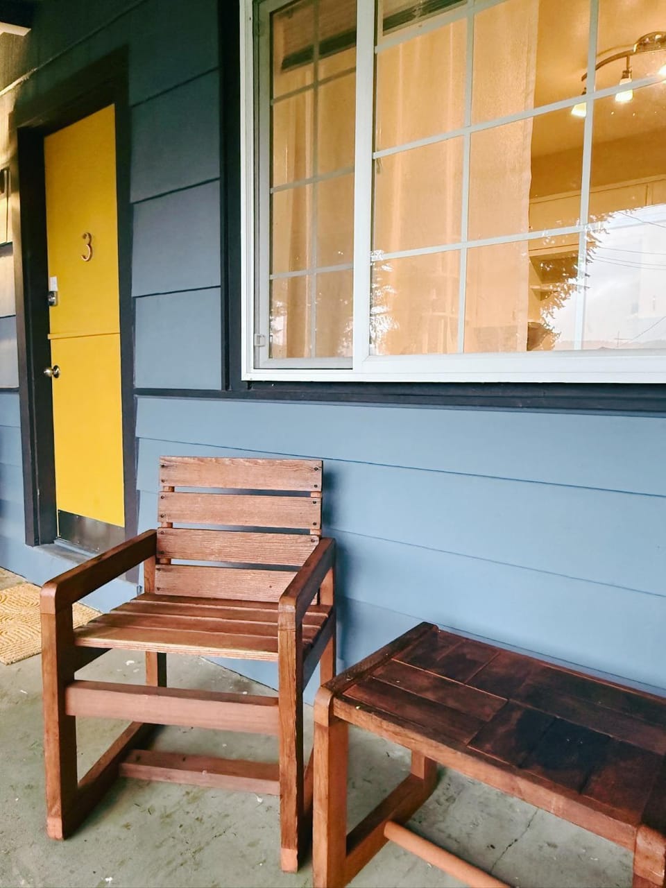 Fjordline Lodge Hotel in Hood Canal