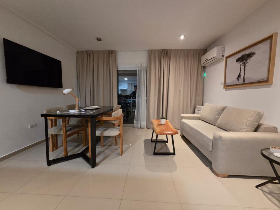 TV and multimedia, Living room, Seating area, Dining area, Evening entertainment
