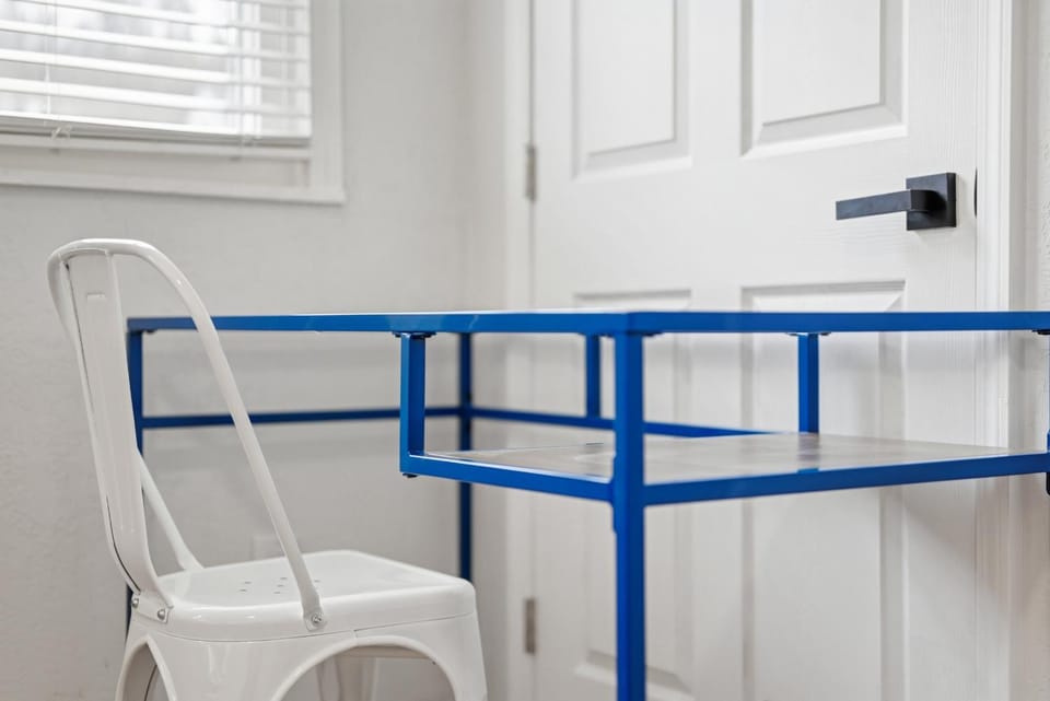 Pittsburgh Millvale B Bright &Spacious Private Bedroom With Shared Bathroom Vacation rental in Pittsburgh