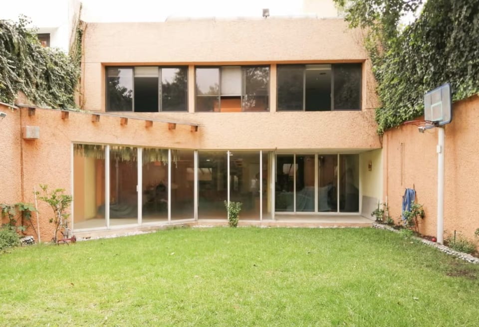 Casa Blanca Hotel in Mexico City