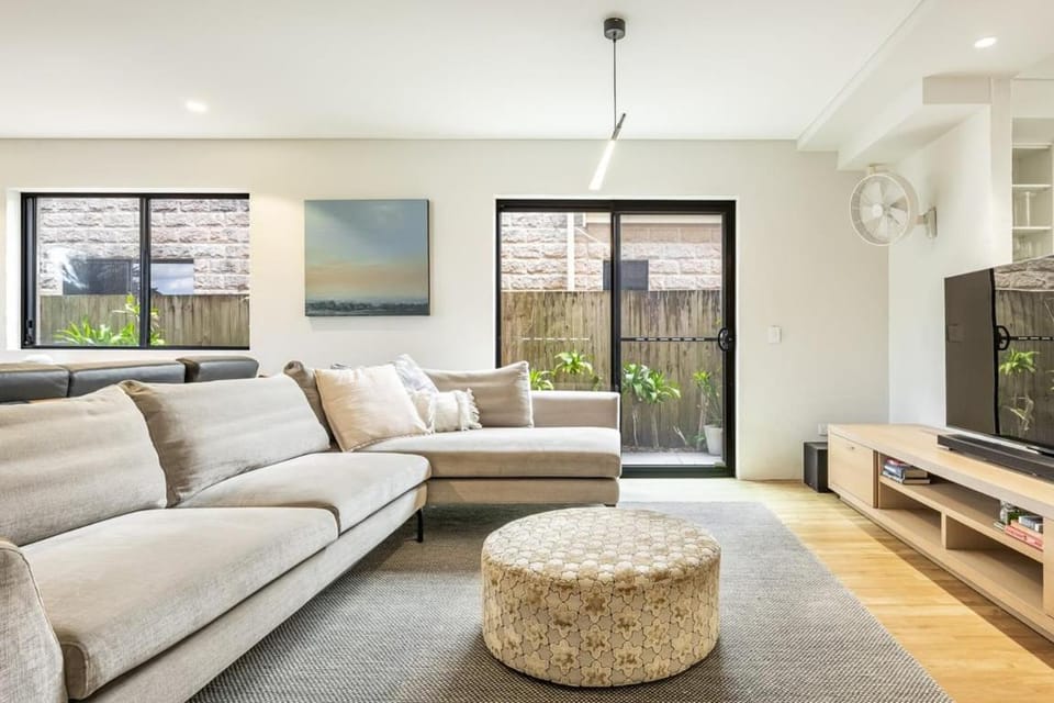 Stone & Sand House in Lennox Head
