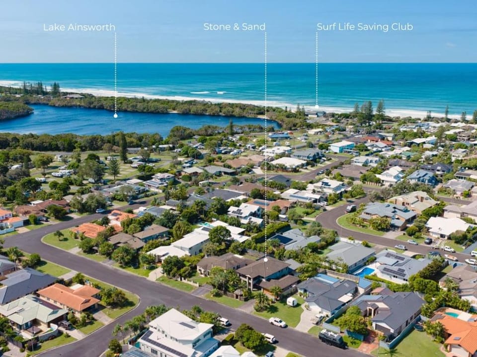 Stone & Sand House in Lennox Head