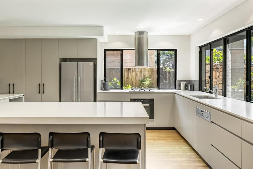 Stone & Sand House in Lennox Head