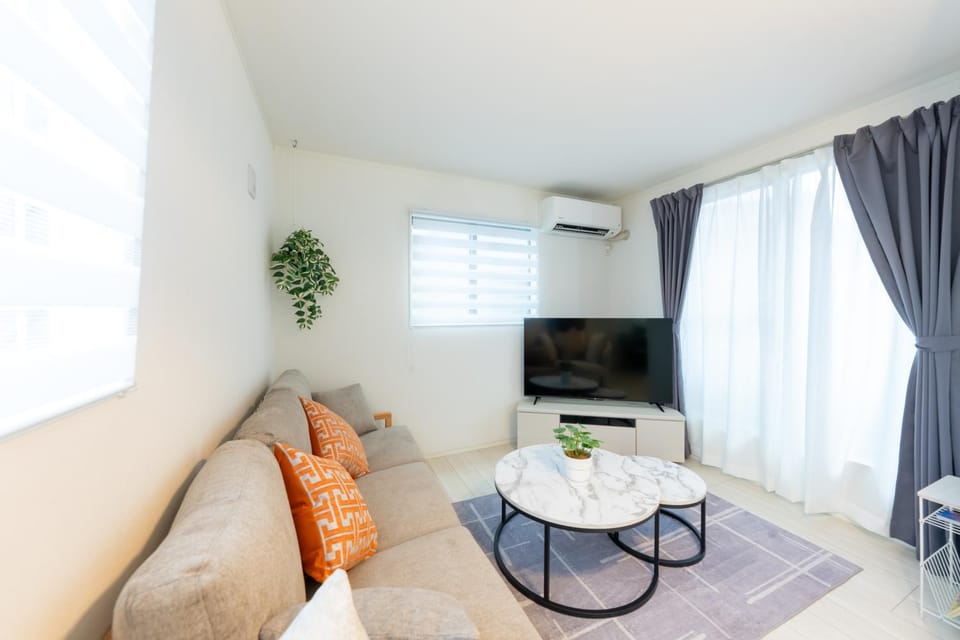 Living room, air conditioner