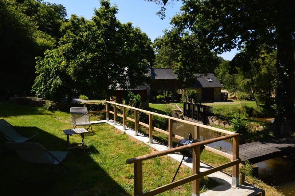 Au moulin de faucillon House in Brittany