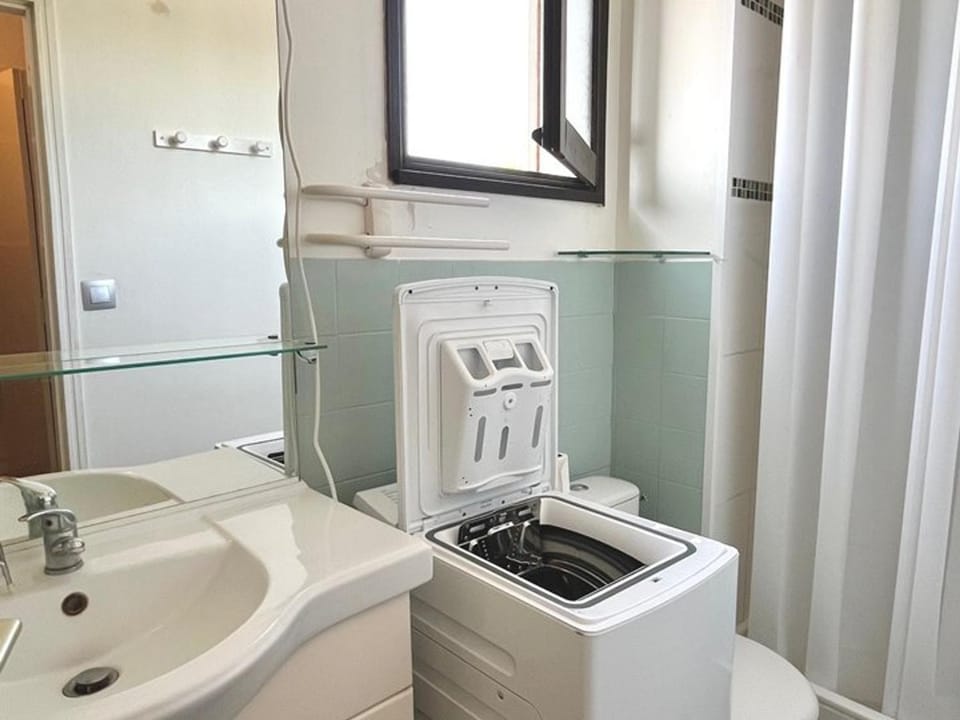 Studio climatisé au calme, terrasse - FR-1-874-68 Apartment in La Grande-Motte