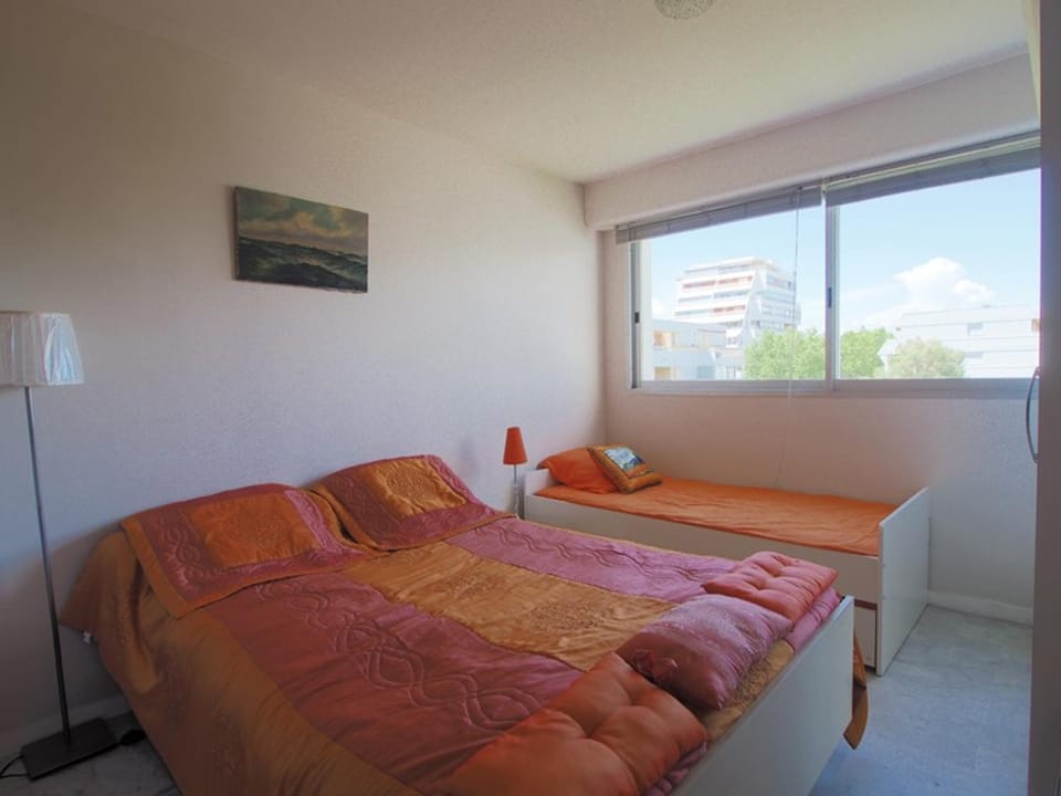 Appartement climatisé centre-ville - 5 pers. - FR-1-874-79 Apartment in La Grande-Motte