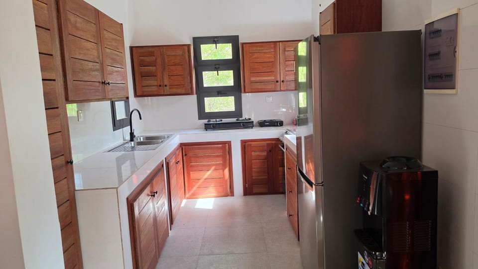 Kitchen or kitchenette, oven