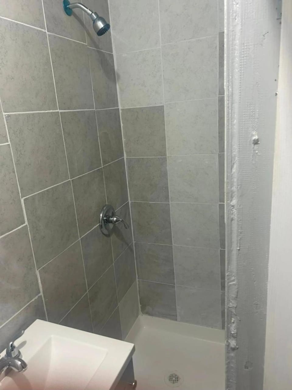 Grove 4- Queen bed with Private bathroom Bed and Breakfast in Irvington