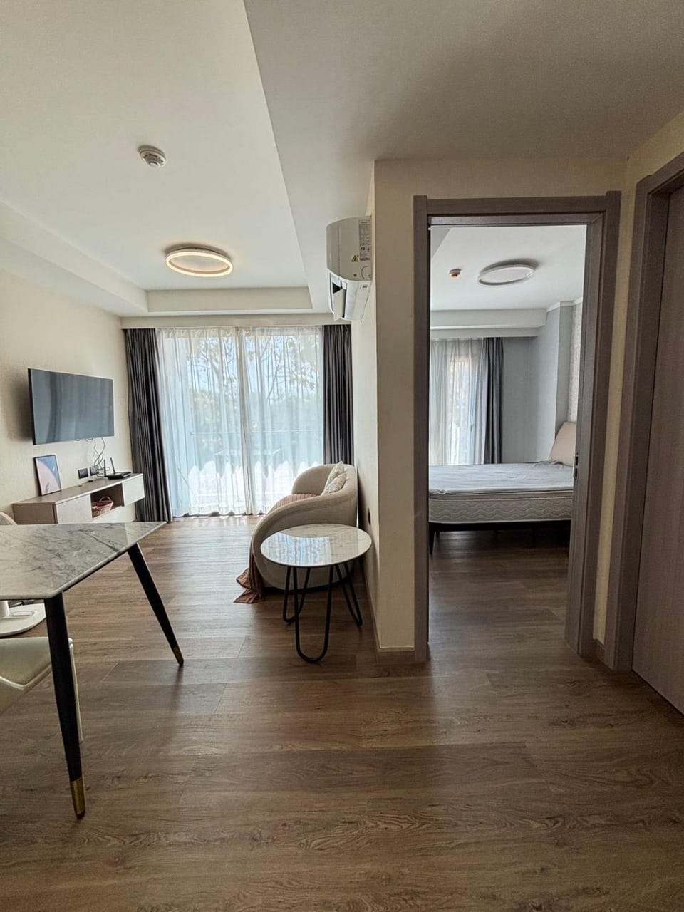 Photo of the whole room