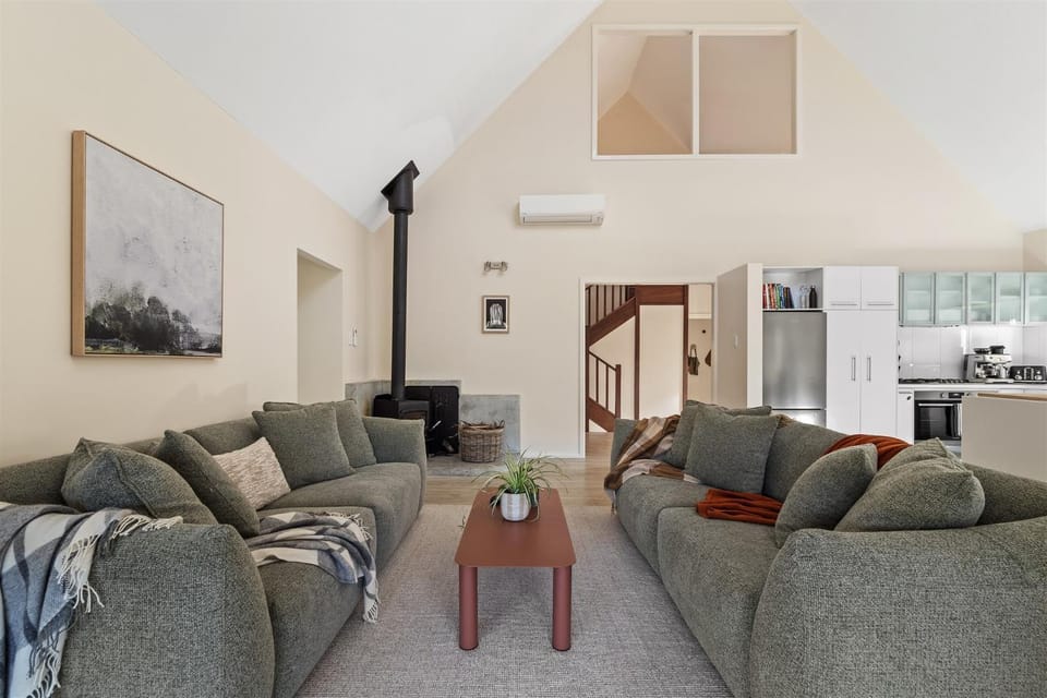 Living room, Seating area, fireplace