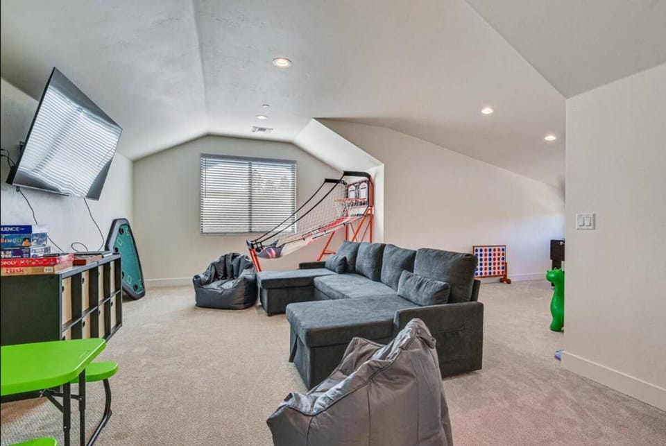 Altitude House in Flagstaff