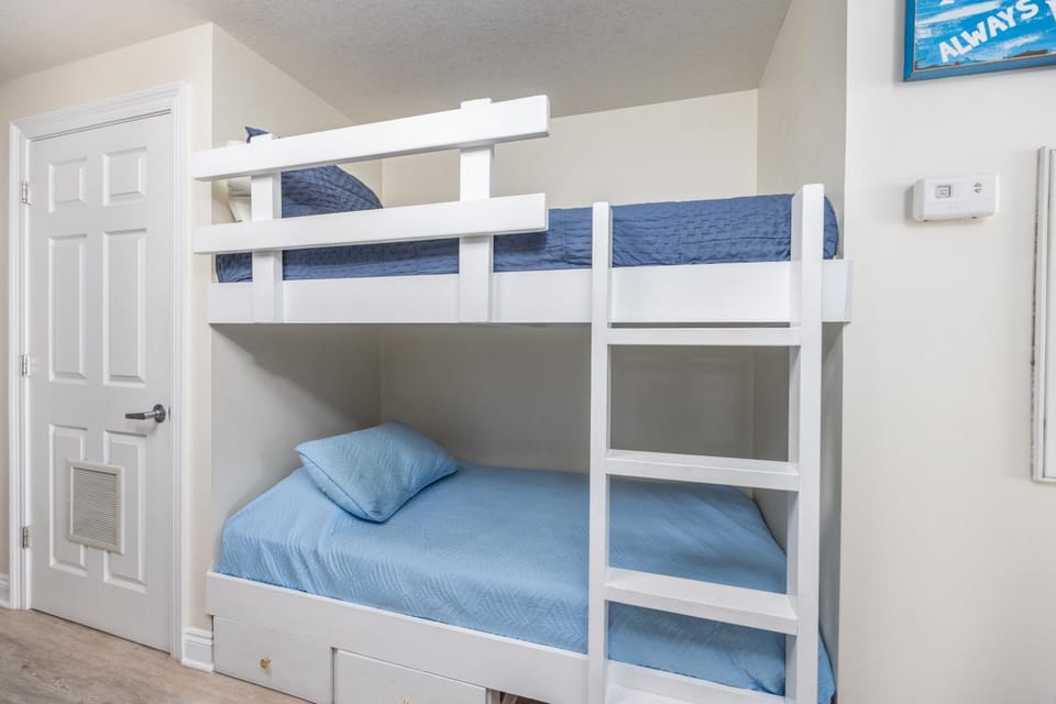 bunk bed