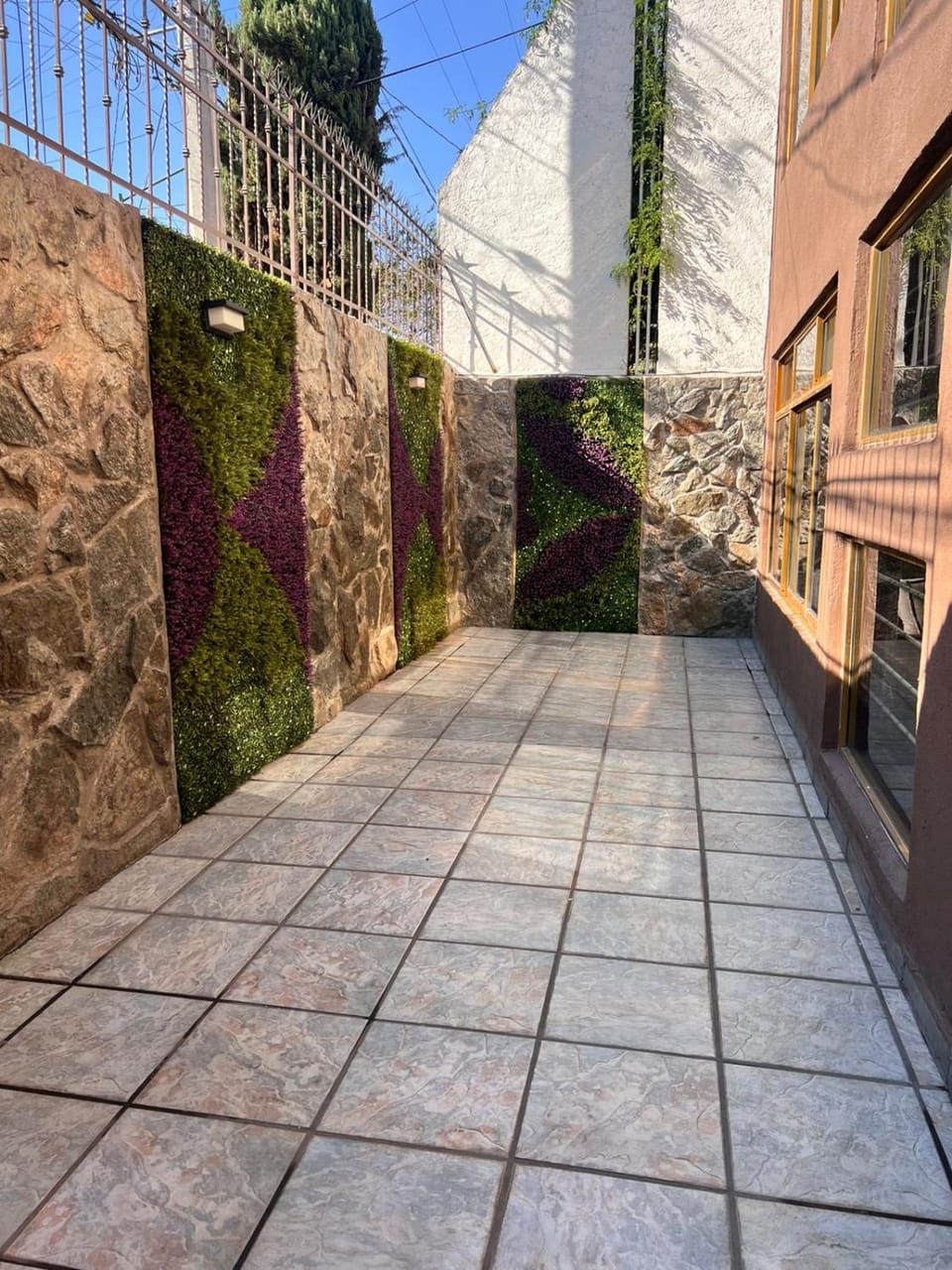 Inner courtyard view