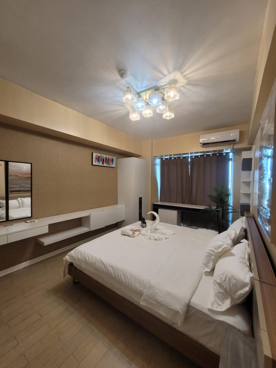 Photo of the whole room