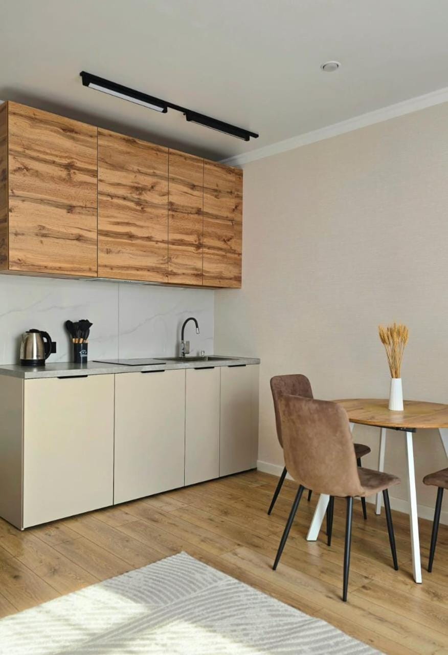 Coffee/tea facilities, Kitchen or kitchenette, Dining area, kitchen