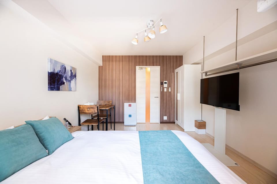 Bed, TV and multimedia