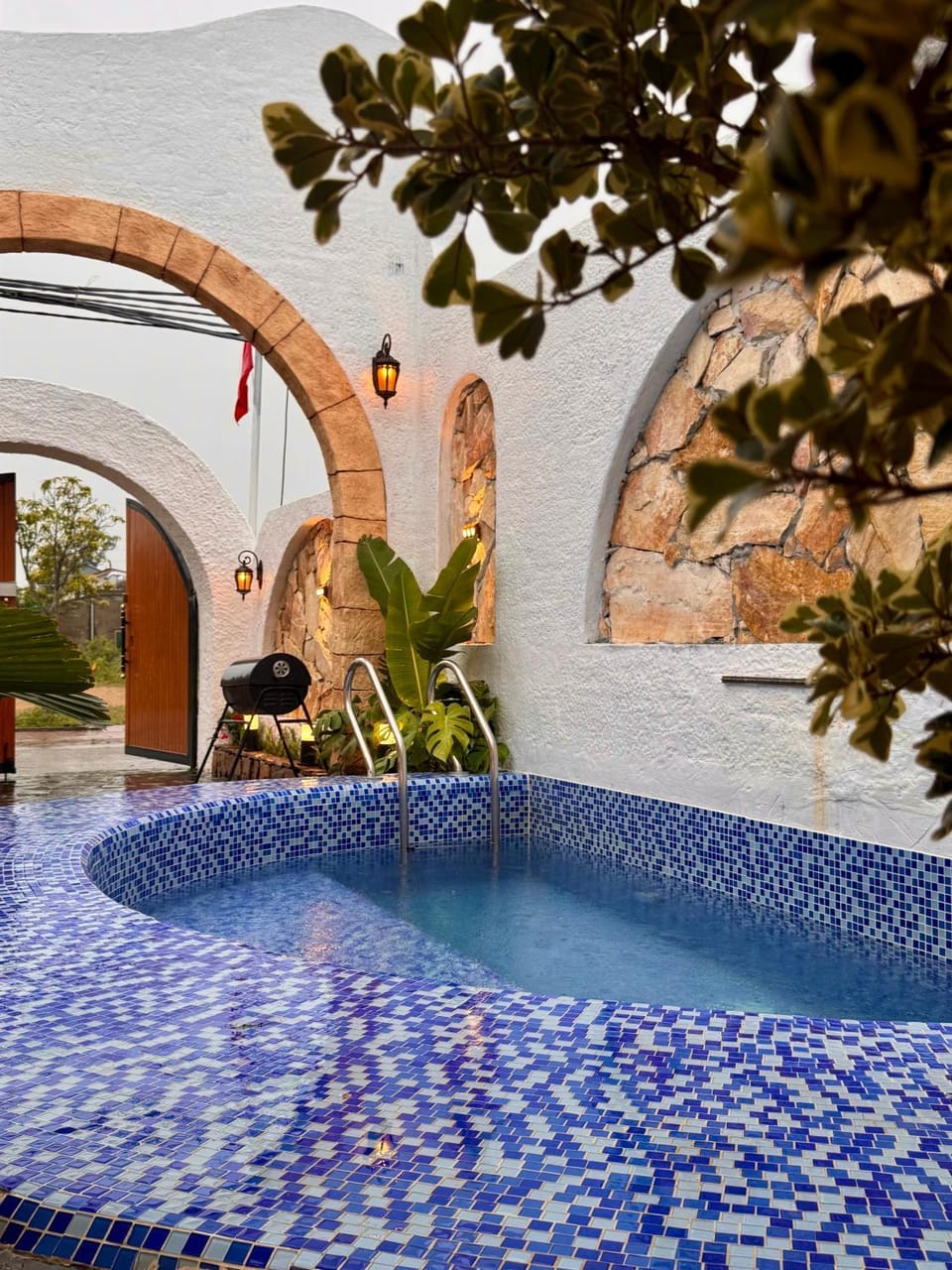 Swimming pool